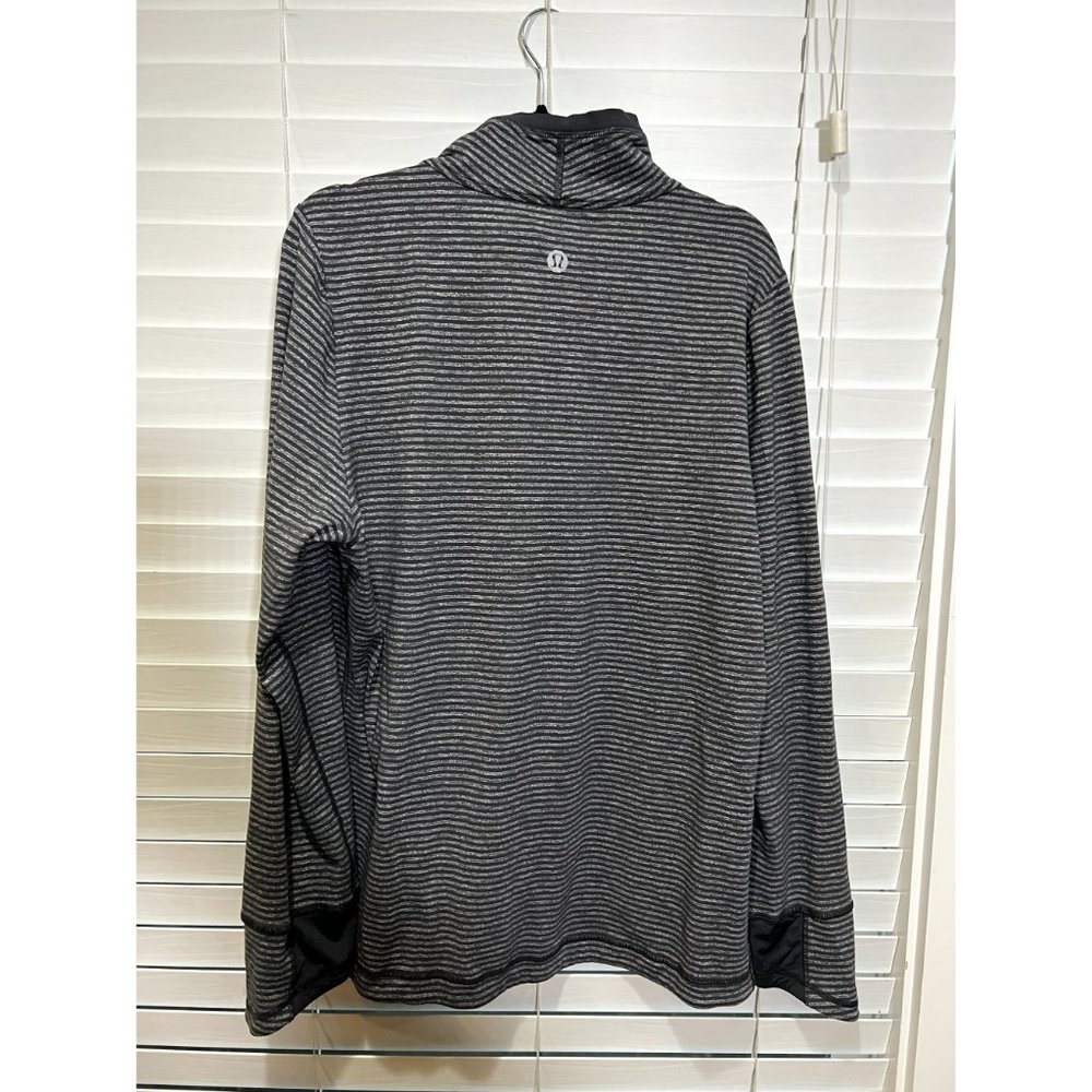 Lululemon 1/4‎ Zip Pullover - Size L - Picture 6 of 6